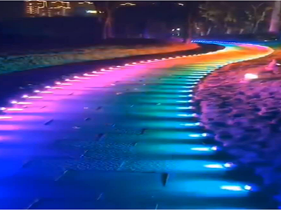 七彩感应灯